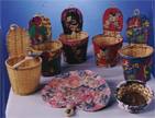 Glazed wicker basket with napkins thumb.jpg (4351 bytes)